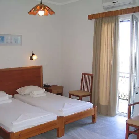 Naxos Savvas Hotel